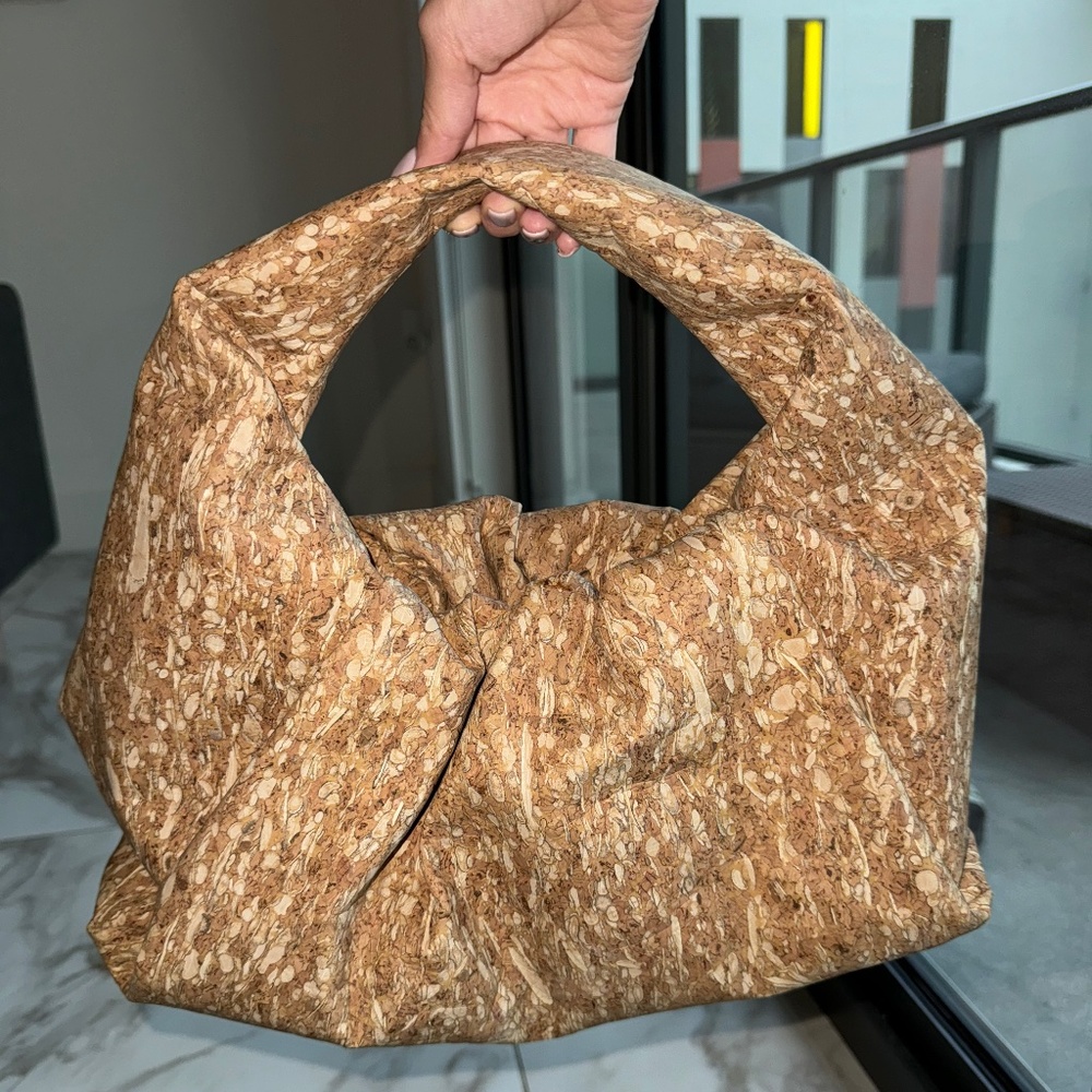 Bottega Veneta the shoulder pouch - very good condition